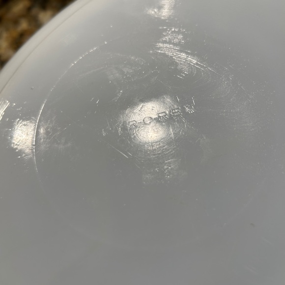 Dynaware Pyr-O-Rey Vintage Termocrisa Oval White Casserole w/ Brown Flowers. - Picture 6 of 6